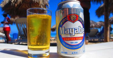 Autoridades locales establecen la prohibición de venta de cervezas nacionales Cacique y Mayabe para los negocios privados en fin de año