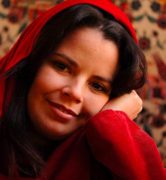 La voz de la soprano cubana, residente en Italia, Diana Rosa Cárdenas Alfonso sorprendió y alegró a sus vecinos