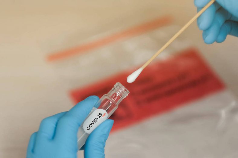 Ecuador es uno de los países que exigirá una prueba PCR