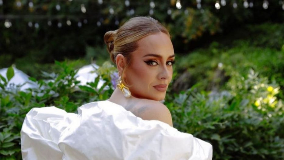 Adele estrena estilazo y novio en Instagram