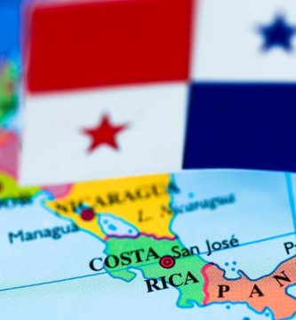 Panama establece visa de transito a cubanos