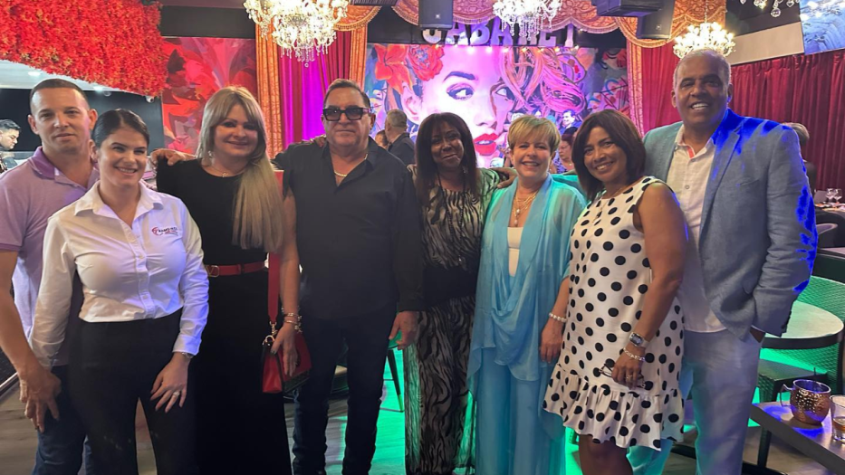 Antolín El Pichón, Irela Bravo, Dianelys Brito y Omar Franco en Miami